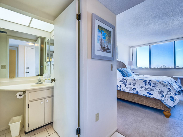 Siesta Key Vacation Rental Condo Walk To Beach Sleeps Six